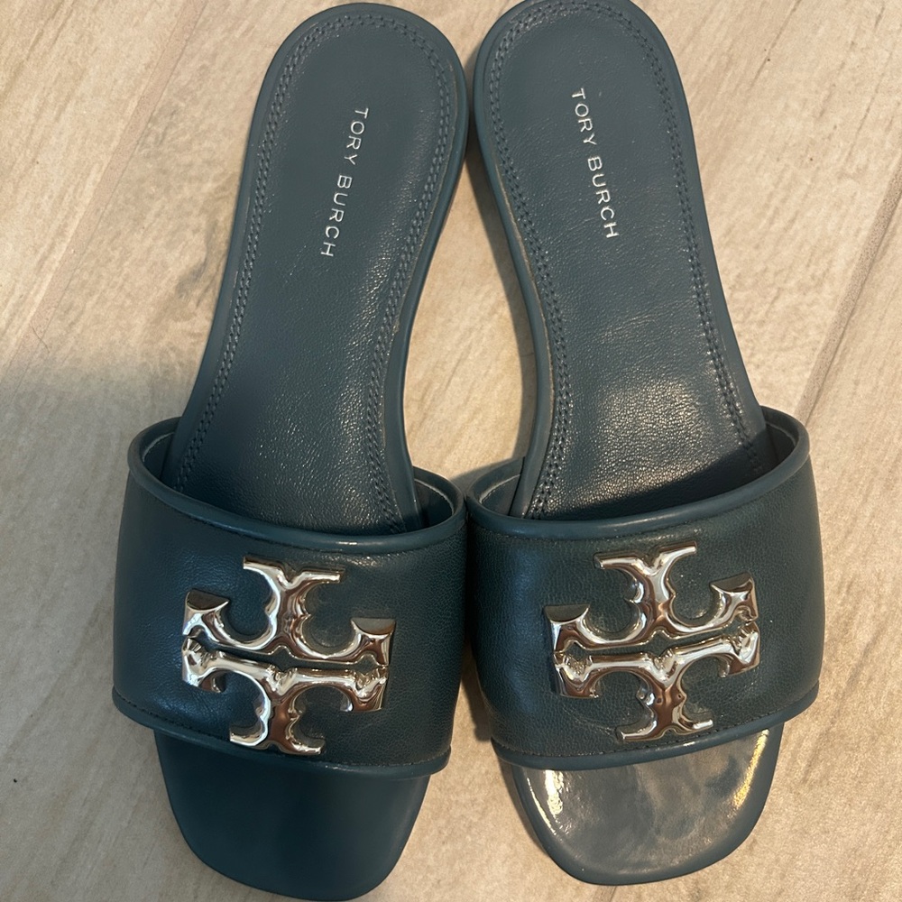 Tory Burch Eleanor slide